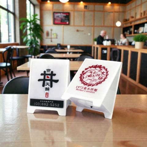 客製化三角直立式招牌燈箱